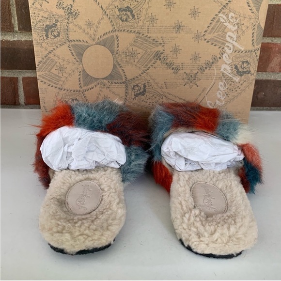 NWT! Free People Daylights Faux Fur Slide Slippers - Picture 8 of 10
